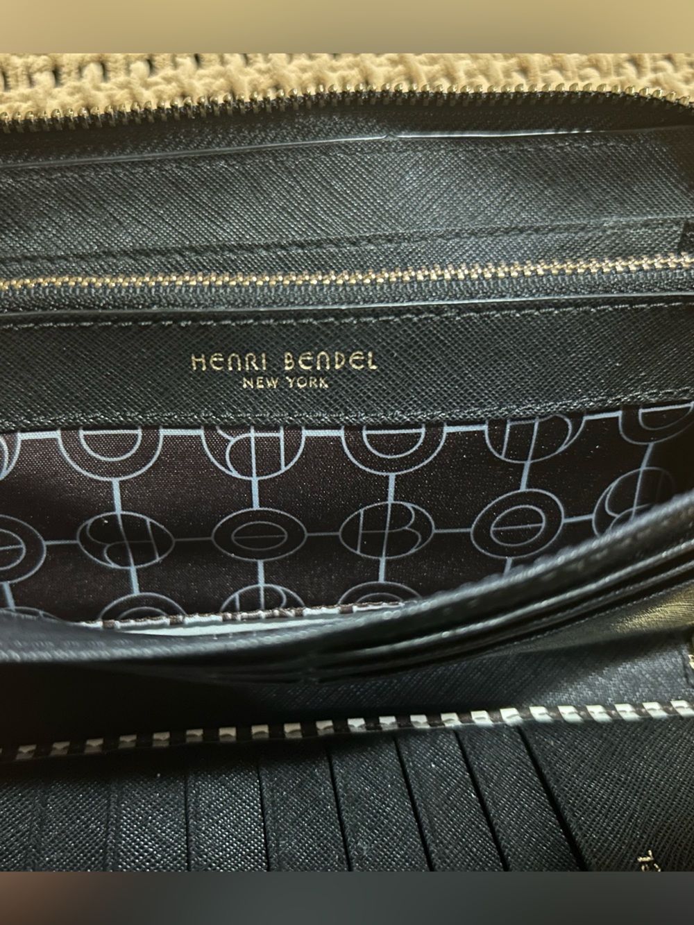Henri Bendel Wallet - Picture 10 of 12